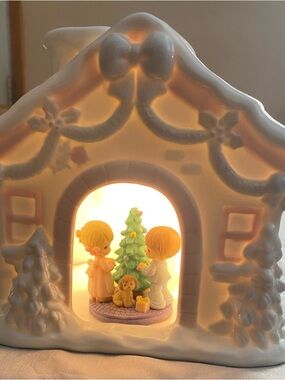Precious Moments White Ceramic Lighted Holiday House with Green Tree 1997